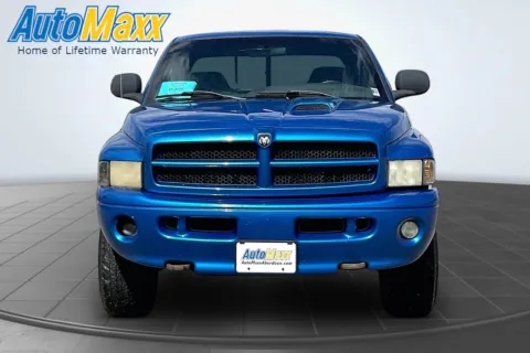 Photos of 2009 Dodge Ram 1500 Laramie for sale in Aberdeen, SD at AutoMaxx of Aberdeen