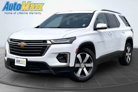 White 2023 Chevrolet Traverse LT Leather for sale in Aberdeen, SD