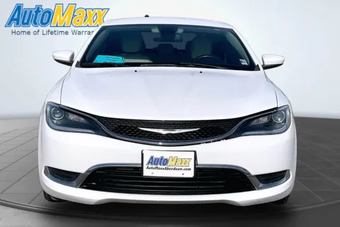 Photos of 2016 Chrysler 200 Limited for sale in Aberdeen, SD at AutoMaxx of Aberdeen
