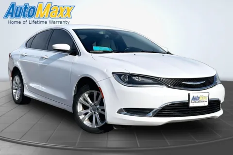 Another view of 2016 Chrysler 200 Limited for sale in Aberdeen, SD at AutoMaxx of Aberdeen
