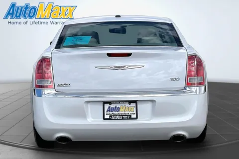 More photos of 2014 Chrysler 300 at AutoMaxx of Aberdeen, SD