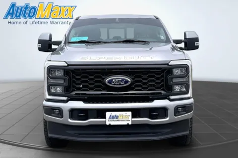 Photos of 2023 Ford F-250SD Lariat for sale in Aberdeen, SD at AutoMaxx of Aberdeen