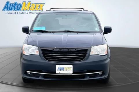 Photos of 2014 Chrysler Town & Country Touring for sale in Aberdeen, SD at AutoMaxx of Aberdeen