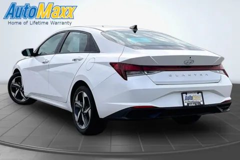 More photos of 2023 Hyundai Elantra SEL at AutoMaxx of Aberdeen, SD