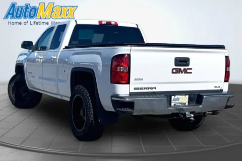 More photos of 2015 GMC Sierra 1500 SLE at AutoMaxx of Aberdeen, SD