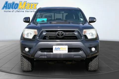 Photos of 2014 Toyota Tacoma for sale in Aberdeen, SD at AutoMaxx of Aberdeen