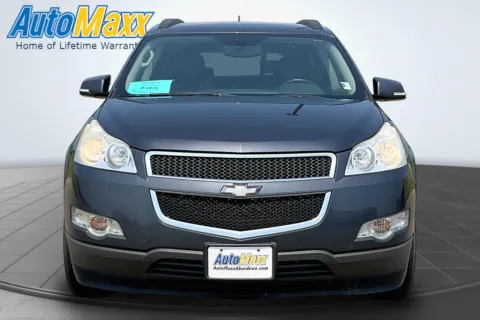 Photos of 2012 Chevrolet Traverse 2LT for sale in Aberdeen, SD at AutoMaxx of Aberdeen
