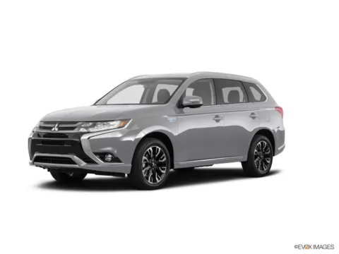 Silver 2018 Mitsubishi Outlander PHEV for sale in Aberdeen, SD