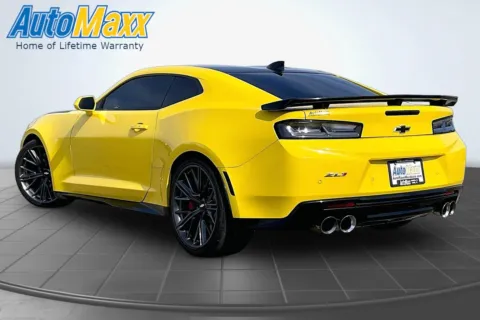 More photos of 2018 Chevrolet Camaro ZL1 at AutoMaxx of Aberdeen, SD