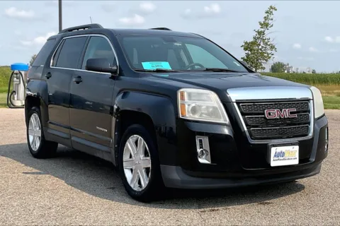 Photos of 2011 GMC Terrain SLE-2 for sale in Aberdeen, SD at AutoMaxx of Aberdeen