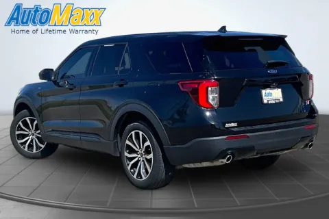 More photos of 2022 Ford Explorer ST-Line at AutoMaxx of Aberdeen, SD