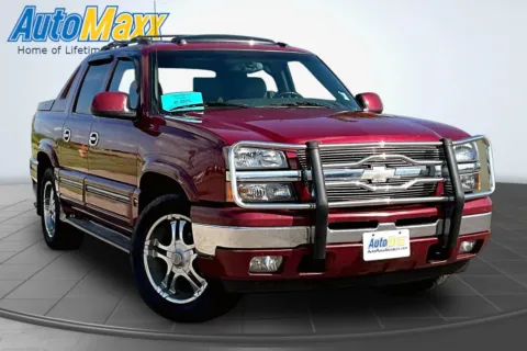 Another view of 2005 Chevrolet Avalanche 1500 Z71 for sale in Aberdeen, SD at AutoMaxx of Aberdeen