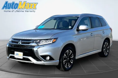 Silver 2018 Mitsubishi Outlander PHEV for sale in Aberdeen, SD