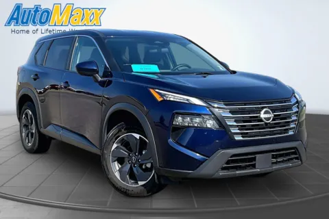 Another view of 2024 Nissan Rogue SV for sale in Aberdeen, SD at AutoMaxx of Aberdeen
