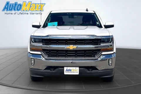 Photos of 2018 Chevrolet Silverado 1500 LT for sale in Aberdeen, SD at AutoMaxx of Aberdeen