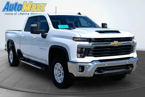 Another view of 2025 Chevrolet Silverado 3500 HD LT for sale in Aberdeen, SD at AutoMaxx of Aberdeen