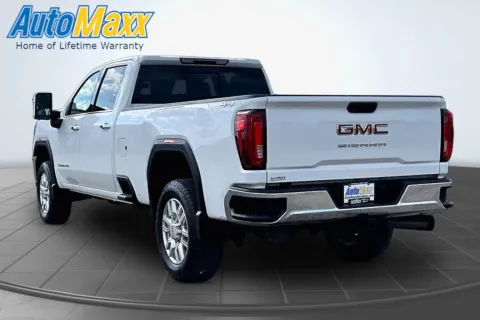 More photos of 2020 GMC Sierra 3500 HD SLT at AutoMaxx of Aberdeen, SD