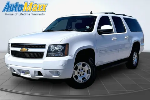 White 2014 Chevrolet Suburban 1500 LS for sale in Aberdeen, SD