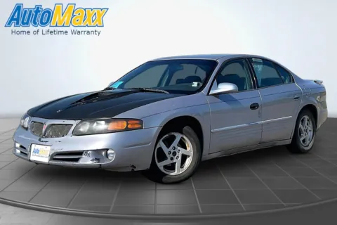 Blue 2005 Pontiac Bonneville SE for sale in Aberdeen, SD