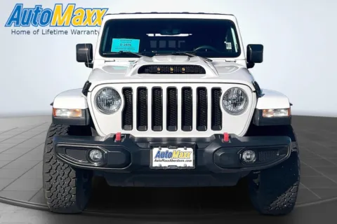 Photos of 2020 Jeep Wrangler Unlimited Sahara for sale in Aberdeen, SD at AutoMaxx of Aberdeen