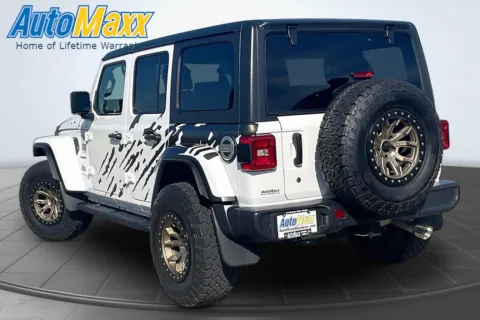 More photos of 2020 Jeep Wrangler Unlimited Sahara at AutoMaxx of Aberdeen, SD