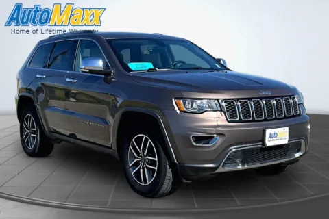Another view of 2020 Jeep Grand Cherokee Limited for sale in Aberdeen, SD at AutoMaxx of Aberdeen