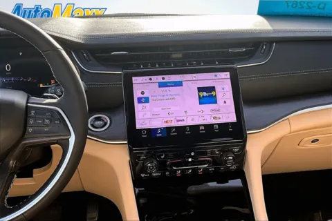 More photos of 2025 Jeep Grand Cherokee Limited at Automaxx Chrysler Dodge Jeep Ram, SD