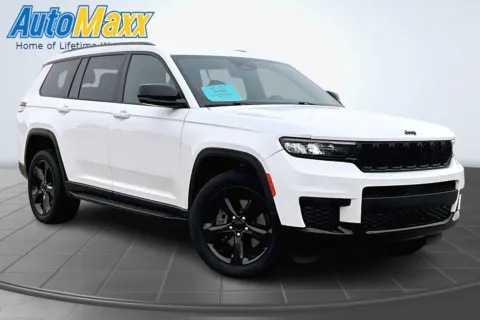 Another view of 2023 Jeep Grand Cherokee L Altitude for sale in Milbank, SD at Automaxx Chrysler Dodge Jeep Ram