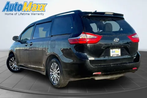 More photos of 2020 Toyota Sienna XLE at Automaxx Chrysler Dodge Jeep Ram, SD