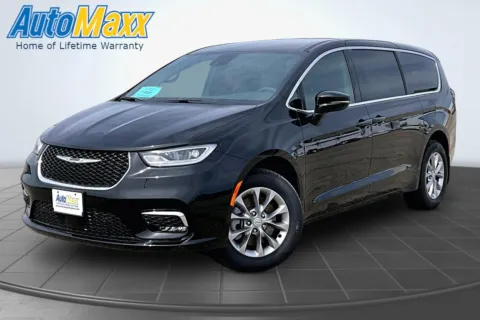Black 2026 Chrysler Pacifica Select for sale in Milbank, SD
