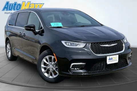 Photos of 2026 Chrysler Pacifica Select for sale in Milbank, SD at AutoMaxx Chrysler Dodge Jeep Ram