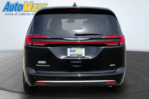 More photos of 2026 Chrysler Pacifica Select at AutoMaxx Chrysler Dodge Jeep Ram, SD