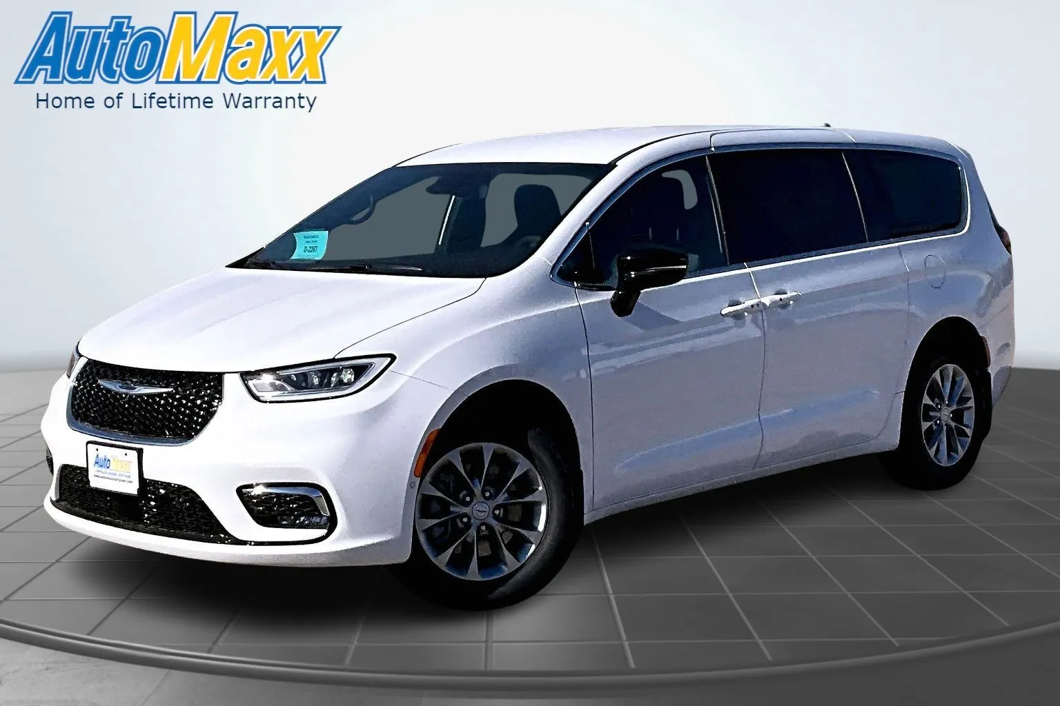 White 2026 Chrysler Pacifica Select for sale in Milbank, SD