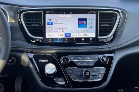 More photos of 2026 Chrysler Pacifica Select at Automaxx Chrysler Dodge Jeep Ram, SD