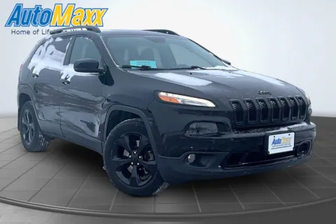 Another view of 2018 Jeep Cherokee Limited for sale in Milbank, SD at AutoMaxx Chrysler Dodge Jeep Ram