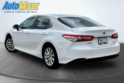 More photos of 2018 Toyota Camry at AutoMaxx Chrysler Dodge Jeep Ram, SD