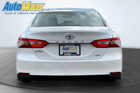 More photos of 2018 Toyota Camry at AutoMaxx Chrysler Dodge Jeep Ram, SD