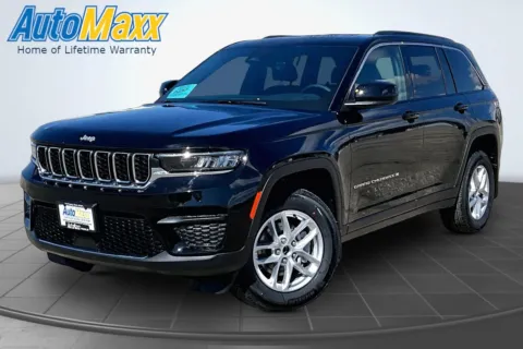 Black 2026 Jeep Grand Cherokee Laredo X for sale in Milbank, SD