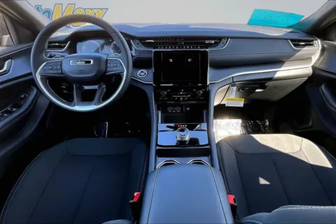 More photos of 2026 Jeep Grand Cherokee Laredo X at AutoMaxx Chrysler Dodge Jeep Ram, SD