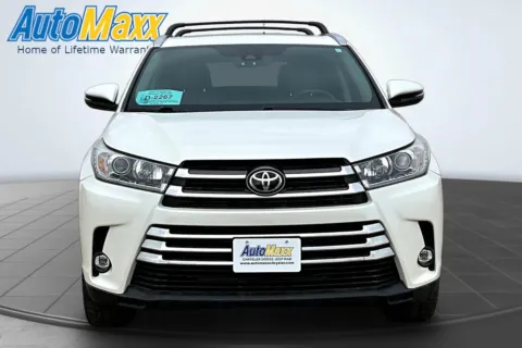 Photos of 2019 Toyota Highlander Limited for sale in Milbank, SD at AutoMaxx Chrysler Dodge Jeep Ram