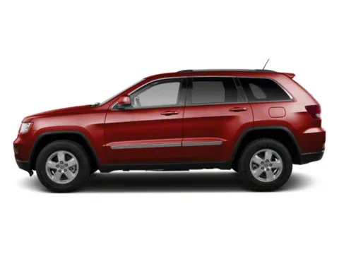 Another view of 2013 Jeep Grand Cherokee Overland for sale in Milbank, SD at AutoMaxx Chrysler Dodge Jeep Ram