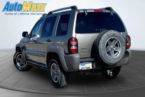 More photos of 2005 Jeep Liberty Renegade at AutoMaxx Chrysler Dodge Jeep Ram, SD