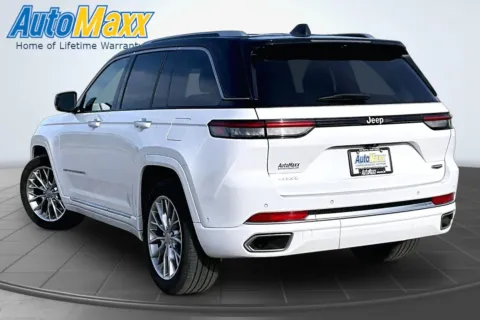 More photos of 2023 Jeep Grand Cherokee Summit at AutoMaxx Chrysler Dodge Jeep Ram, SD