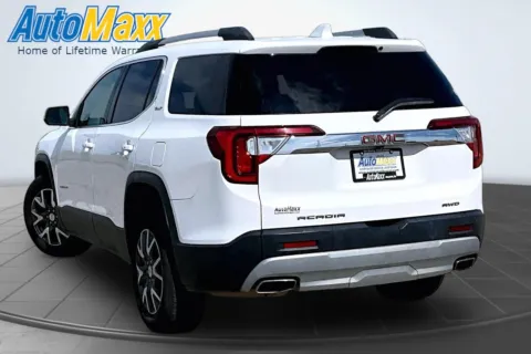 More photos of 2023 GMC Acadia SLT at AutoMaxx Chrysler Dodge Jeep Ram, SD