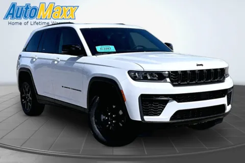 Photos of 2026 Jeep Grand Cherokee Laredo Altitude for sale in Milbank, SD at AutoMaxx Chrysler Dodge Jeep Ram