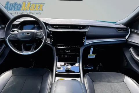 More photos of 2026 Jeep Grand Cherokee Laredo Altitude at AutoMaxx Chrysler Dodge Jeep Ram, SD