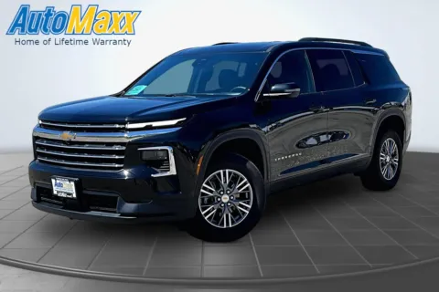 Black 2025 Chevrolet Traverse AWD LT for sale in Milbank, SD
