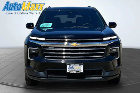 Photos of 2025 Chevrolet Traverse AWD LT for sale in Milbank, SD at AutoMaxx Chrysler Dodge Jeep Ram