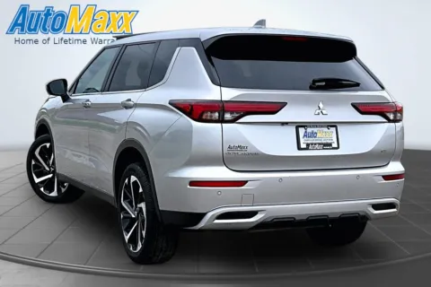 More photos of 2024 Mitsubishi Outlander at AutoMaxx Chrysler Dodge Jeep Ram, SD