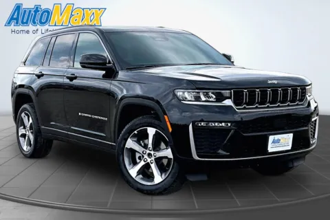 Photos of 2026 Jeep Grand Cherokee Limited for sale in Milbank, SD at AutoMaxx Chrysler Dodge Jeep Ram